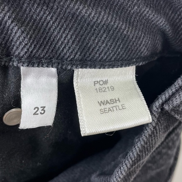 Reformation Cynthia High Rise Straight Jeans Button Fly Washed Black - Picture 12 of 12